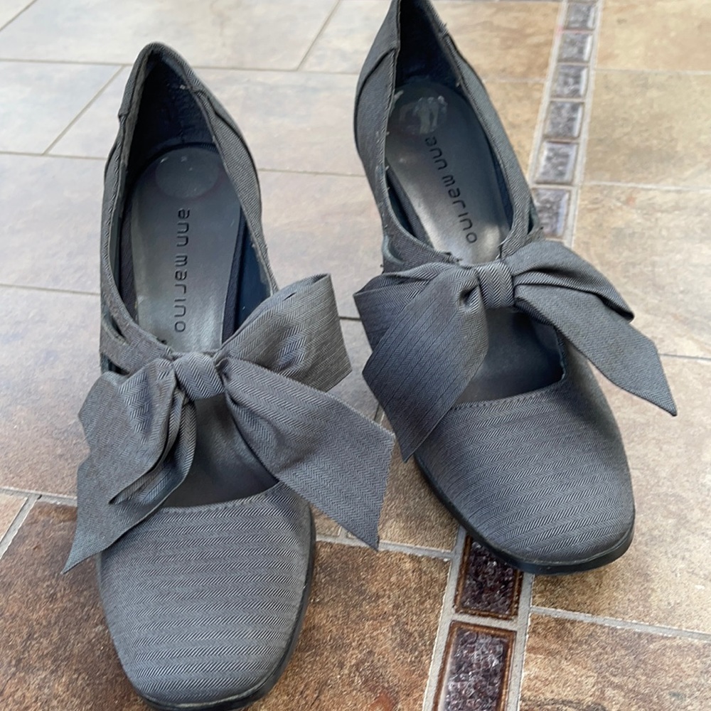 Ann Marine Grey Herringbone Heels